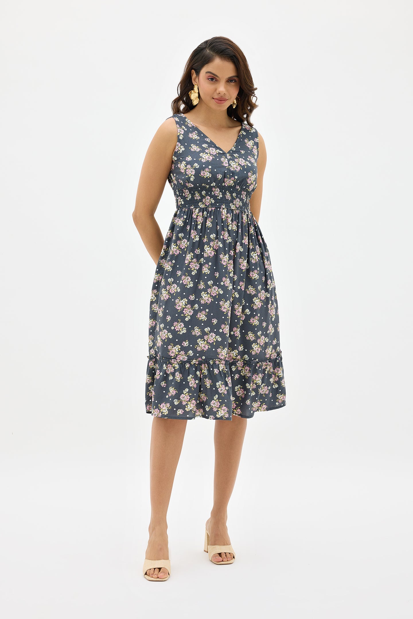 Amrah|Flowy viscose dress with floral print