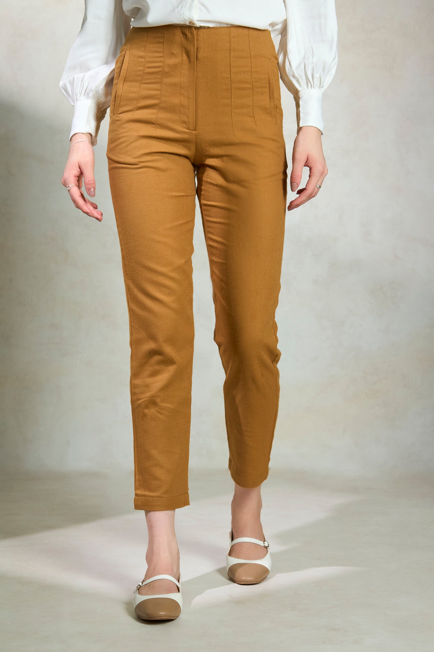 Nancy|Sleek Cotton Tapered Trousers