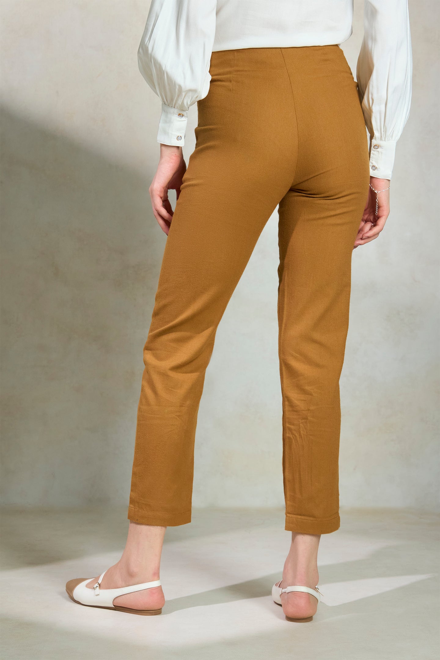 Nancy|Sleek Cotton Tapered Trousers