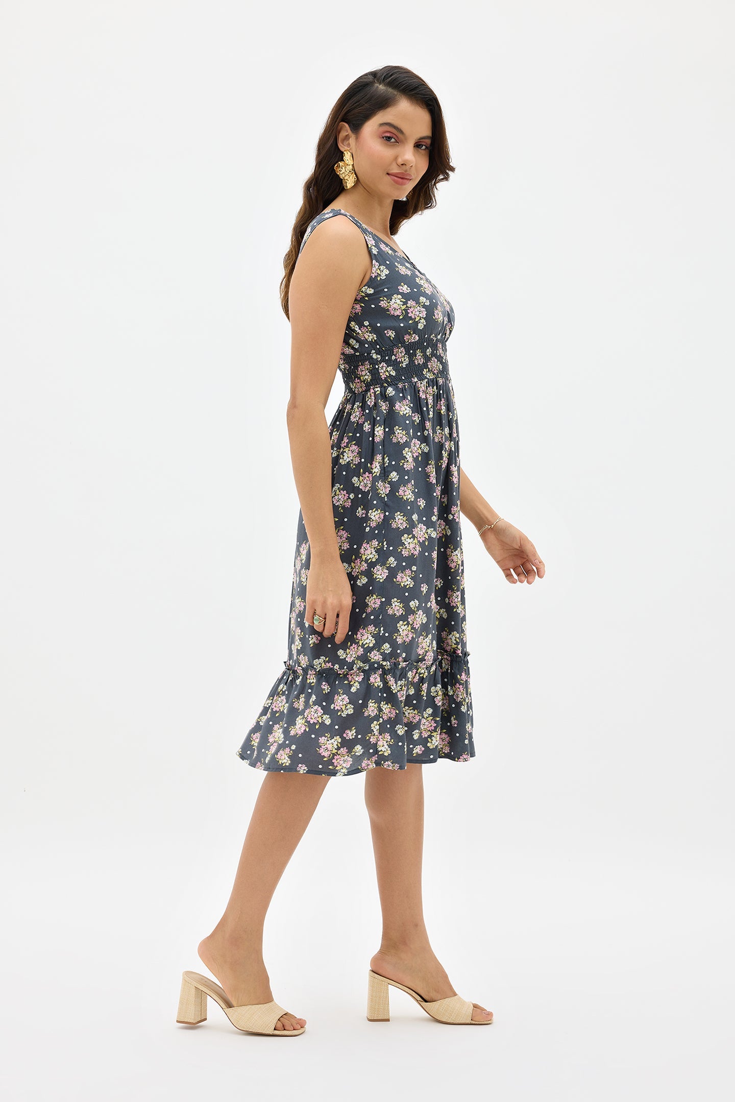 Amrah|Flowy viscose dress with floral print