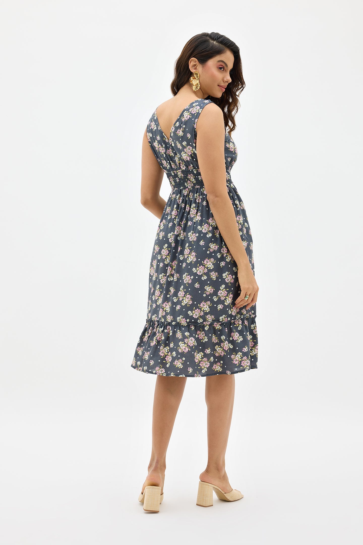 Amrah|Flowy viscose dress with floral print