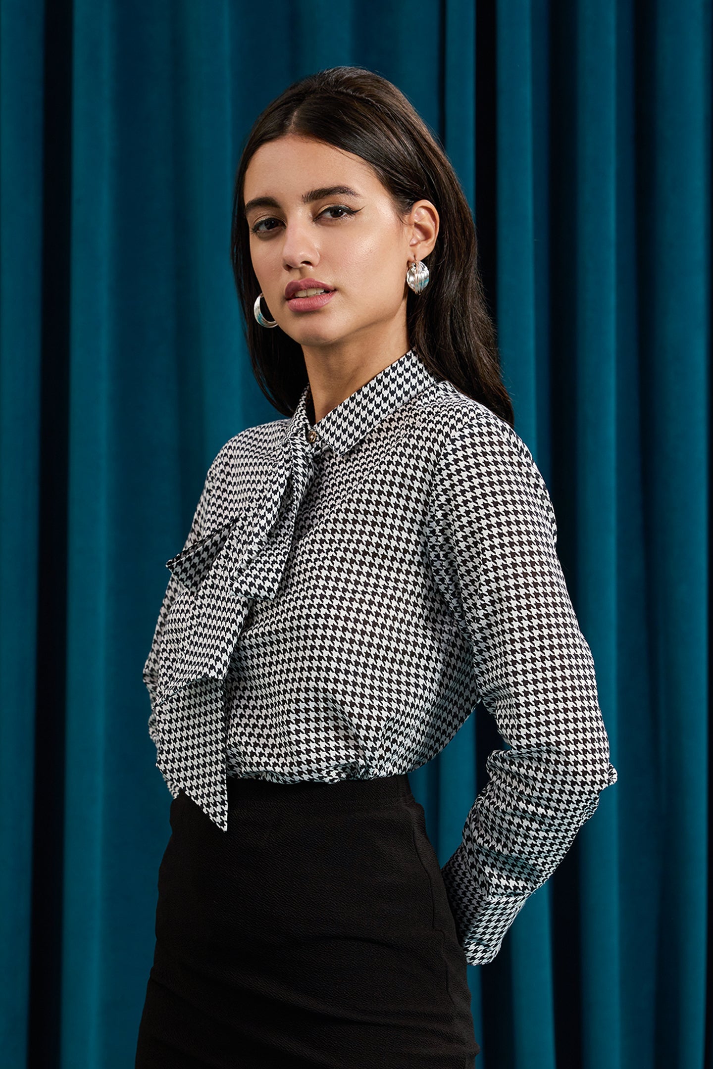 Blaze|Chic Cotton Front Tie-Up Shirt