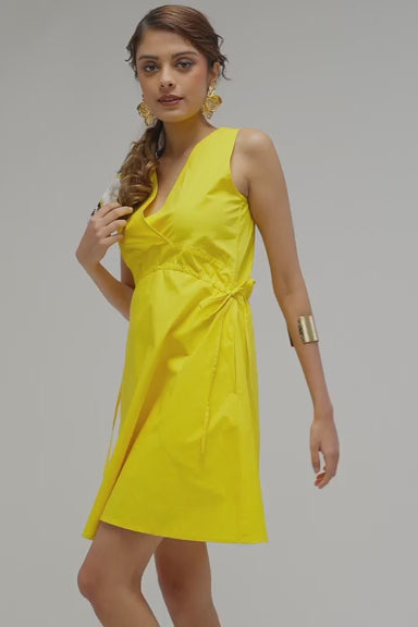 Amara|Yellow Bliss V-Neck Chic with Pockets